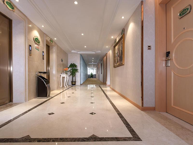Fotografie z fotogalerie ubytování Vienna Hotel Shenzhen Fuyong Village v destinaci Fenghuangwei