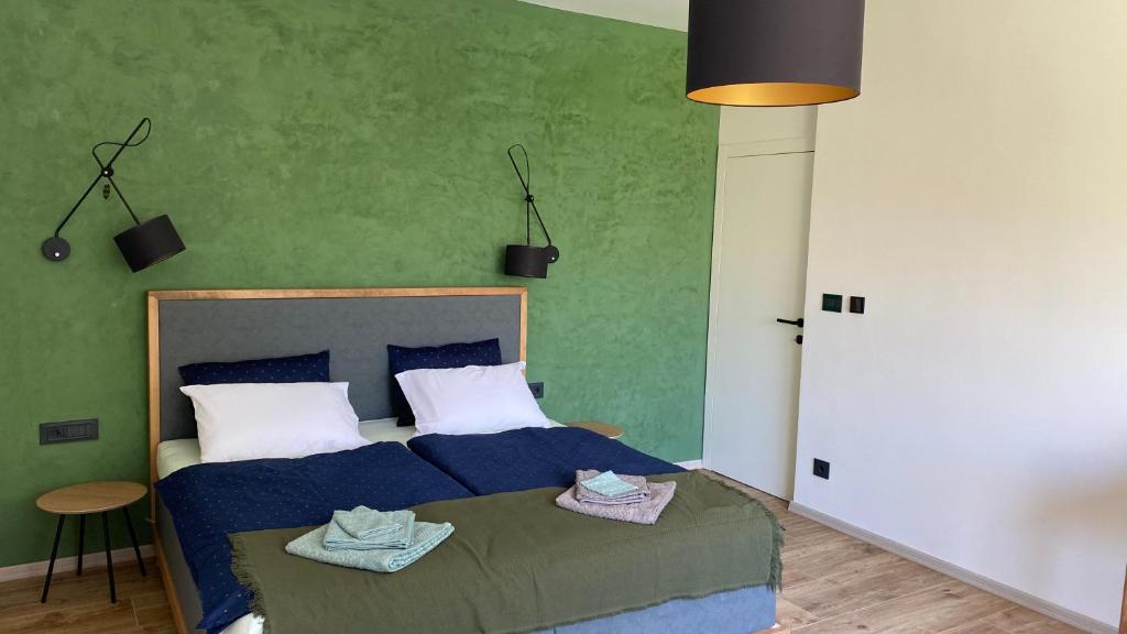 Postel nebo postele na pokoji v ubytování Quiet family Villa Anne, Podstrana
