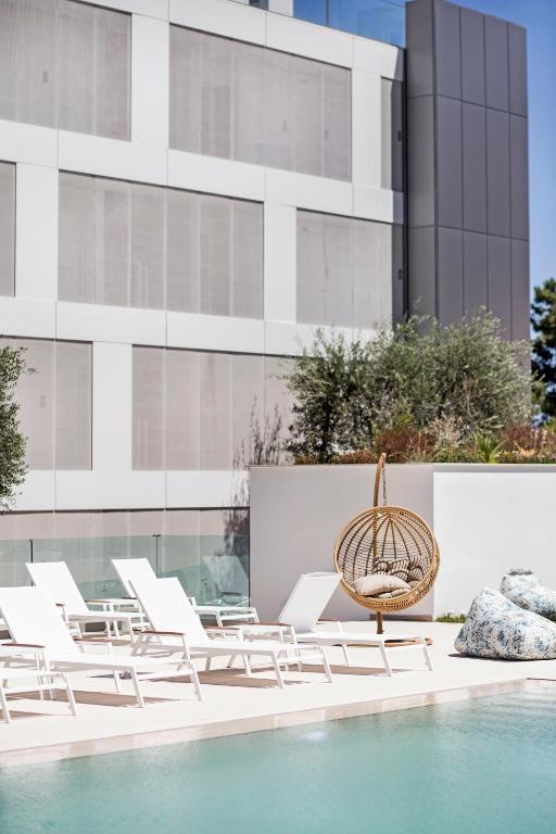 Bazén v ubytování Ray Hotel Corfu nebo v jeho okolí