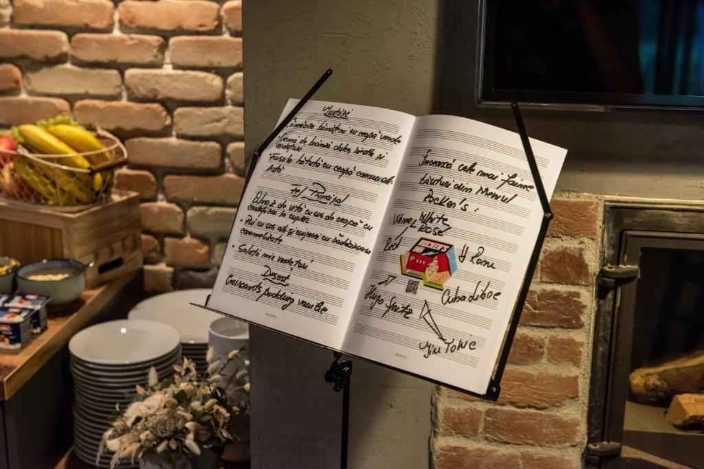 Fotografie z fotogalerie ubytování Rocker's Inn v destinaci Sasca Montană