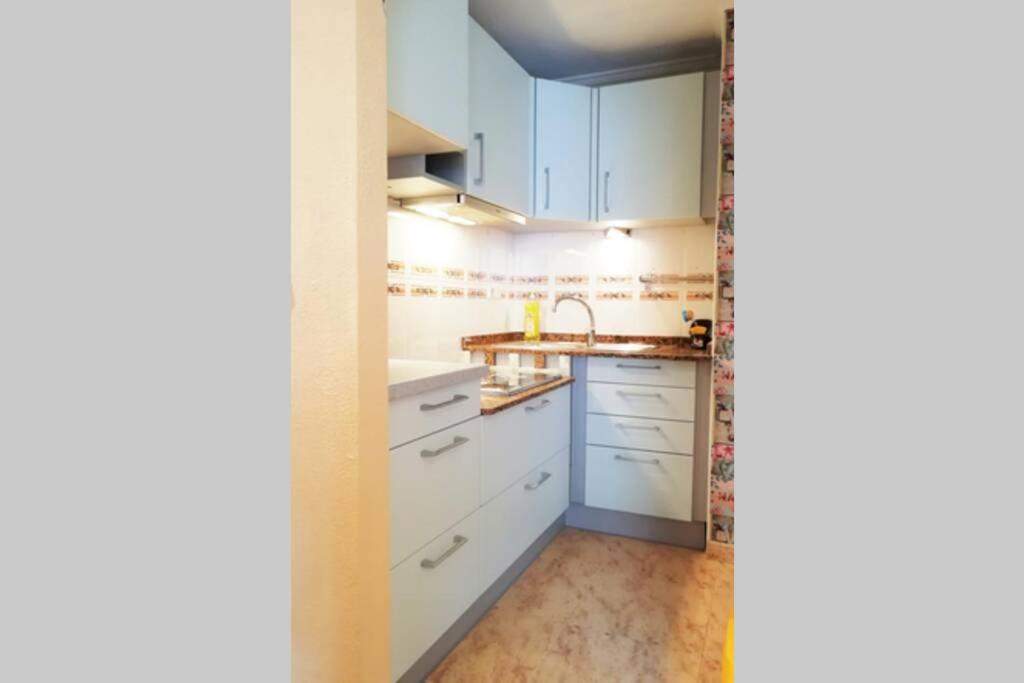 Kuchyňa alebo kuchynka v ubytovaní Apartment San Pascual