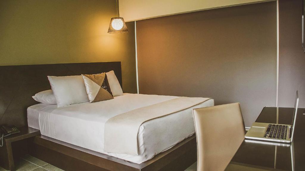Remfort Hotel - Chambre Queen Deluxe