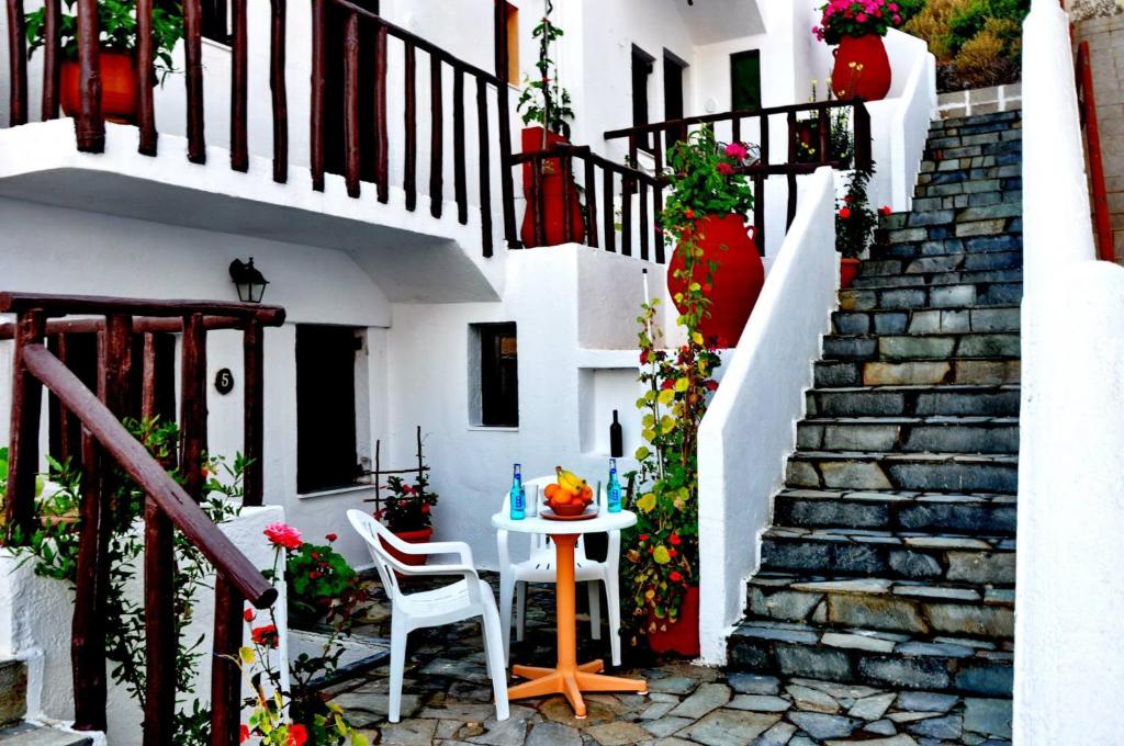 Balkón nebo terasa v ubytování Heliotrope Apartments