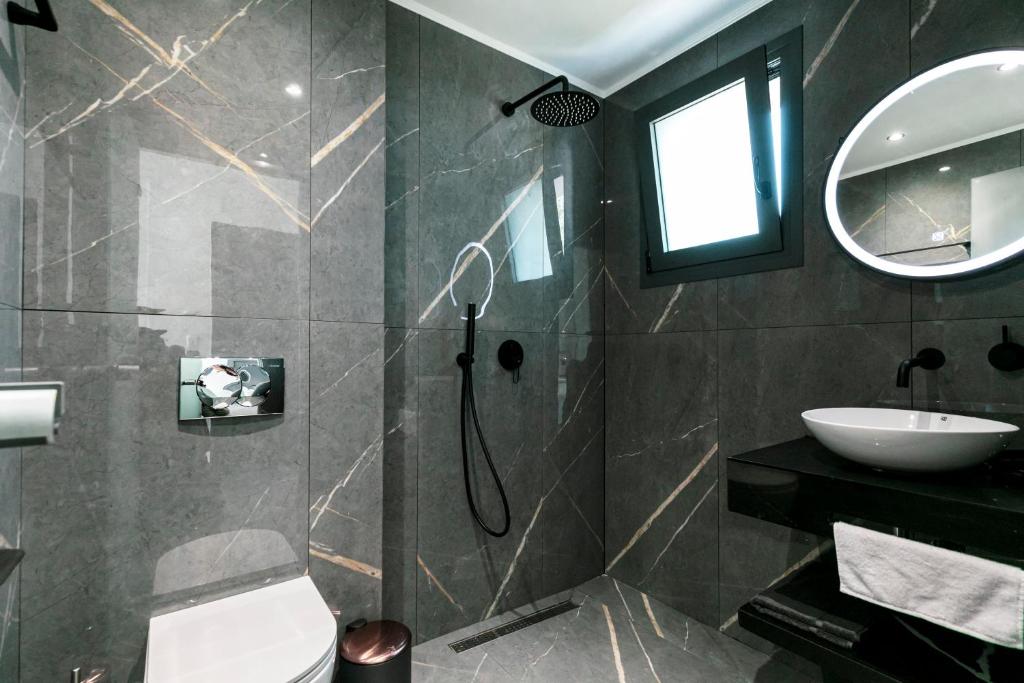 B&D Luxury Suites - 12