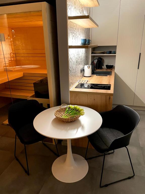 Kuchyň nebo kuchyňský kout v ubytování Golden Key Apartments