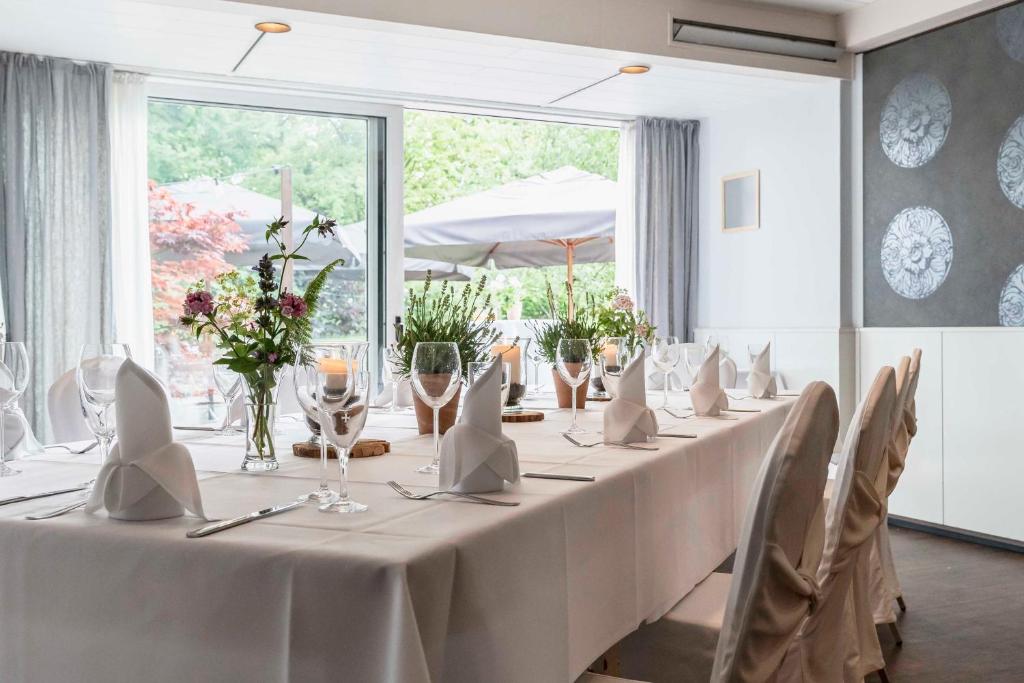 Restaurace v ubytování Flair Hotel Zur Eiche