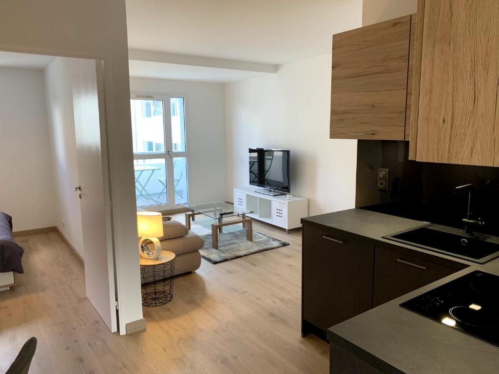 Très bel appartement T2 de standing entièrement meublé à 5 min à pied du  centre., Divonne-les-Bains – Updated 2022 Prices