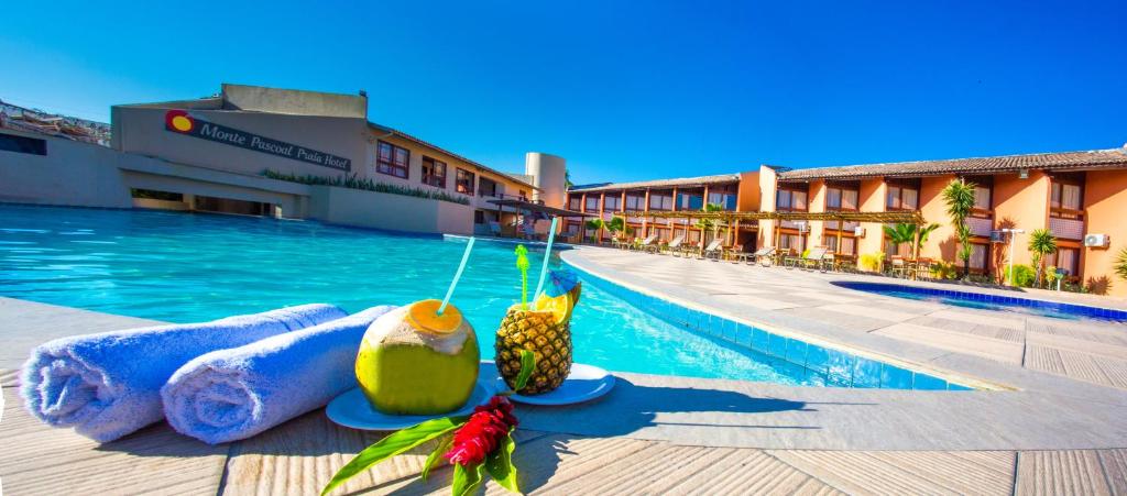 Bazén v ubytování Monte Pascoal Praia Hotel nebo v jeho okolí