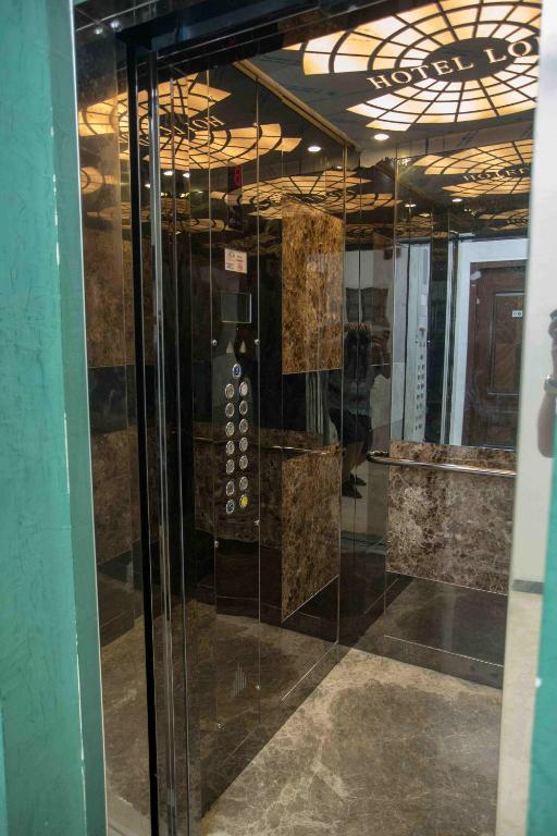 Fotografie z fotogalerie ubytování HOTEL LORD v destinaci Batumi