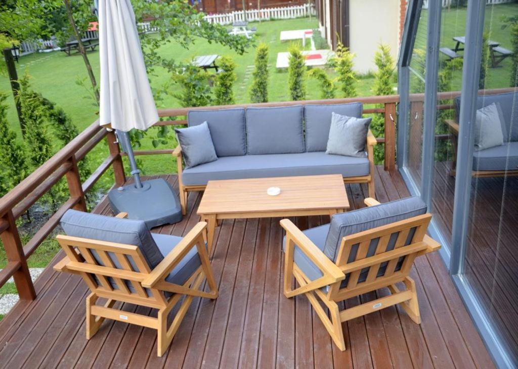 Balkón nebo terasa v ubytování Naturkoy Sapanca