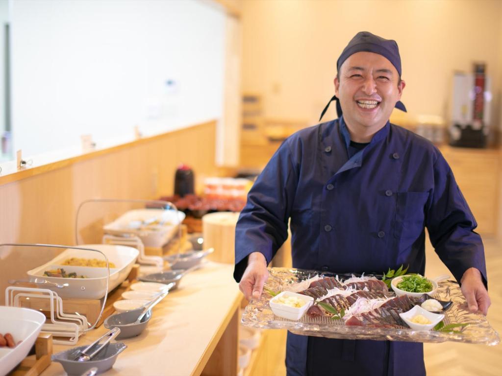 ホテルの敷地内または近くでの食事または食べ物