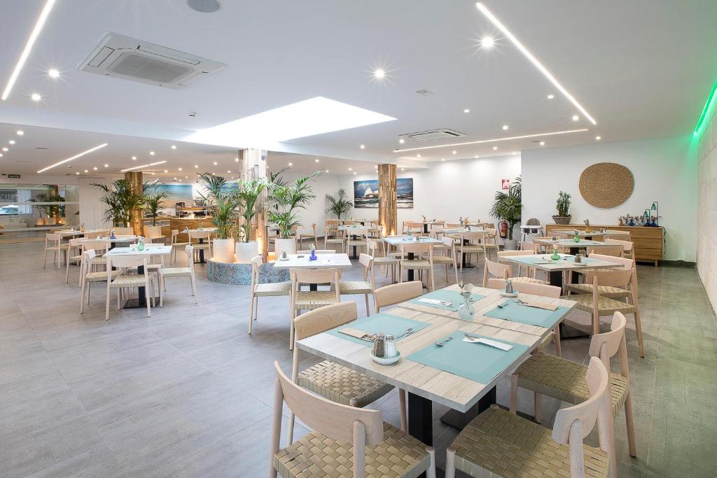 Restaurace v ubytování Hotel Levante