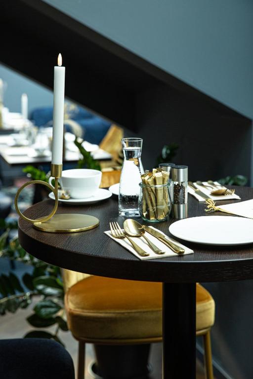 Altstadthotel Weisses Kreuz - Resim 31