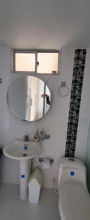 Koupelna v ubytování LINDO APARTAMENTO AMOBLADO, Norte de Neiva