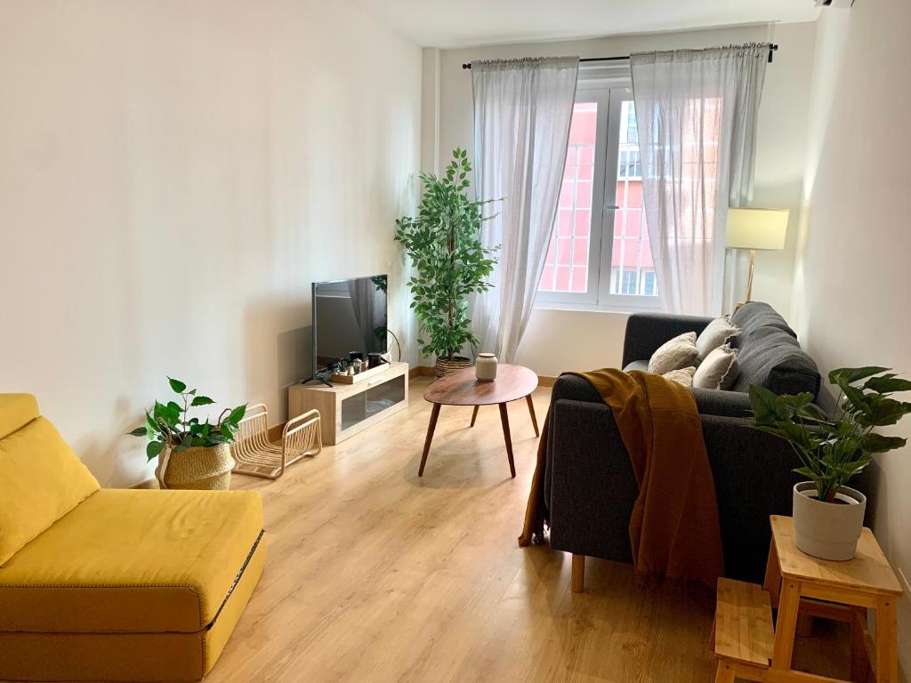 Apartment Homely Málaga Plaza del Teatro, Spain - Booking.com