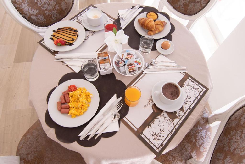 Jedzenie w hotelu lub w pobliżu