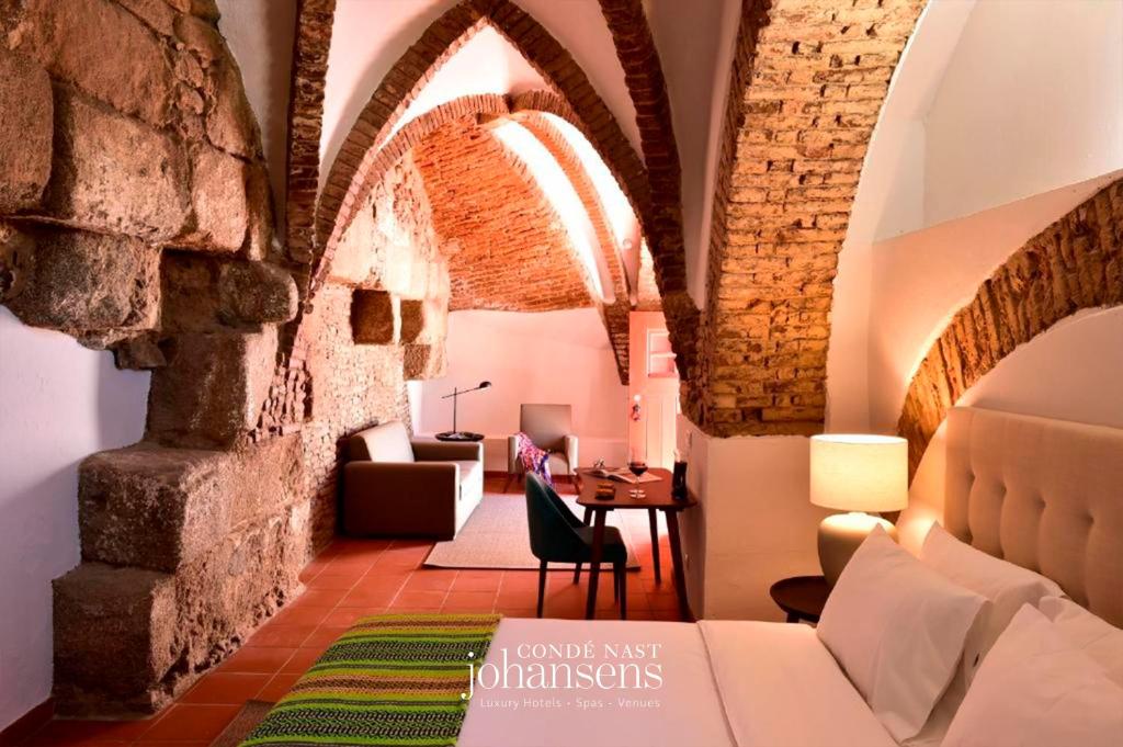 The Noble House - by Unlock Hotels - 