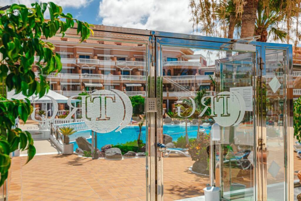 Tenerife Royal Gardens One Bedroom Apartment, Playa de las ...