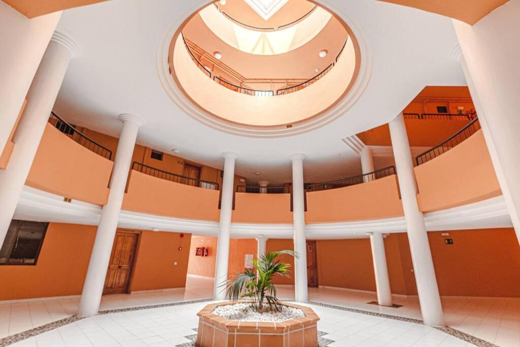 Fotografie z fotogalerie ubytování Tenerife Royal Gardens One Bedroom Apartment v destinaci Playa de las Americas