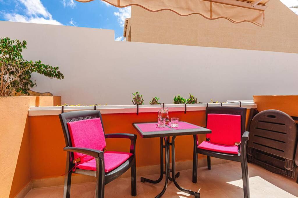 Fotografie z fotogalerie ubytování Tenerife Royal Gardens One Bedroom Apartment v destinaci Playa de las Americas