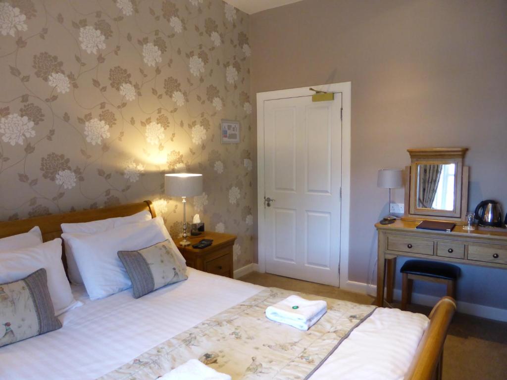 Glen Clova Hotel & Luxury Lodges - Cuarto King