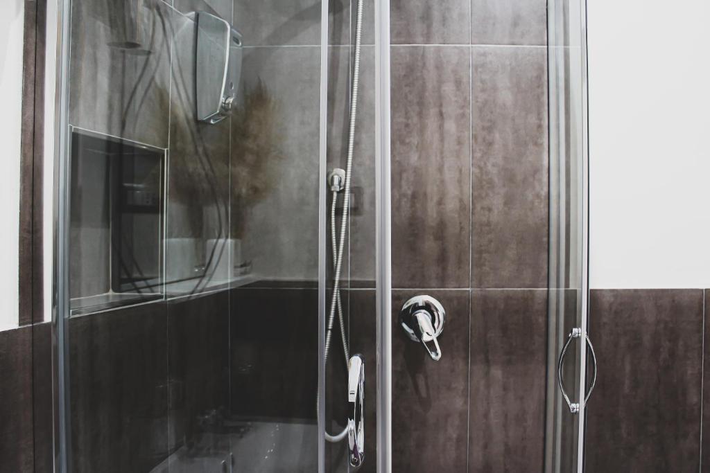 A bathroom at B&B Oplonti Resort