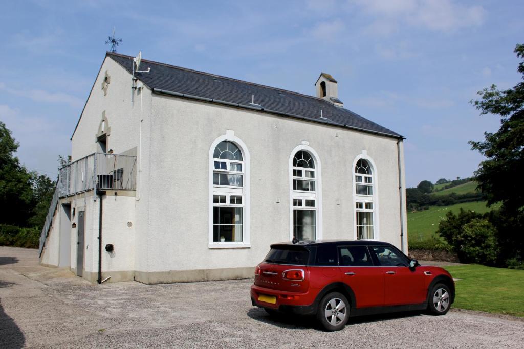 Mullarts Church -The Glenann Apartment - One-Bedroom Apartment