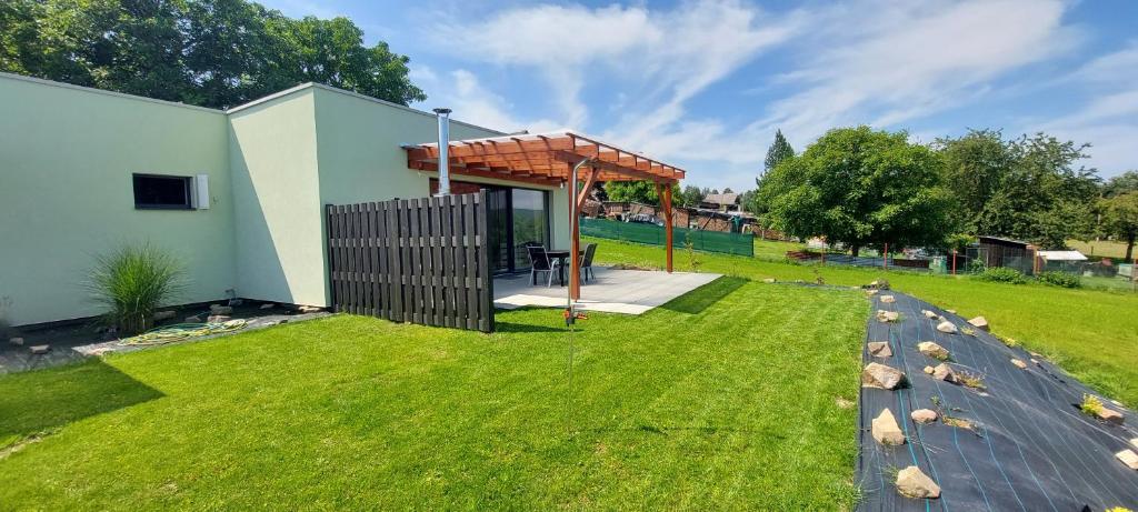Zahrada ubytování Panorama house Brdy