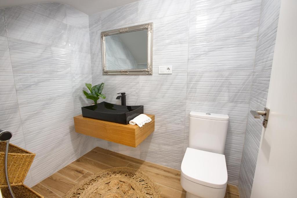 A bathroom at CUENCALOFT EN SANTA TERESA