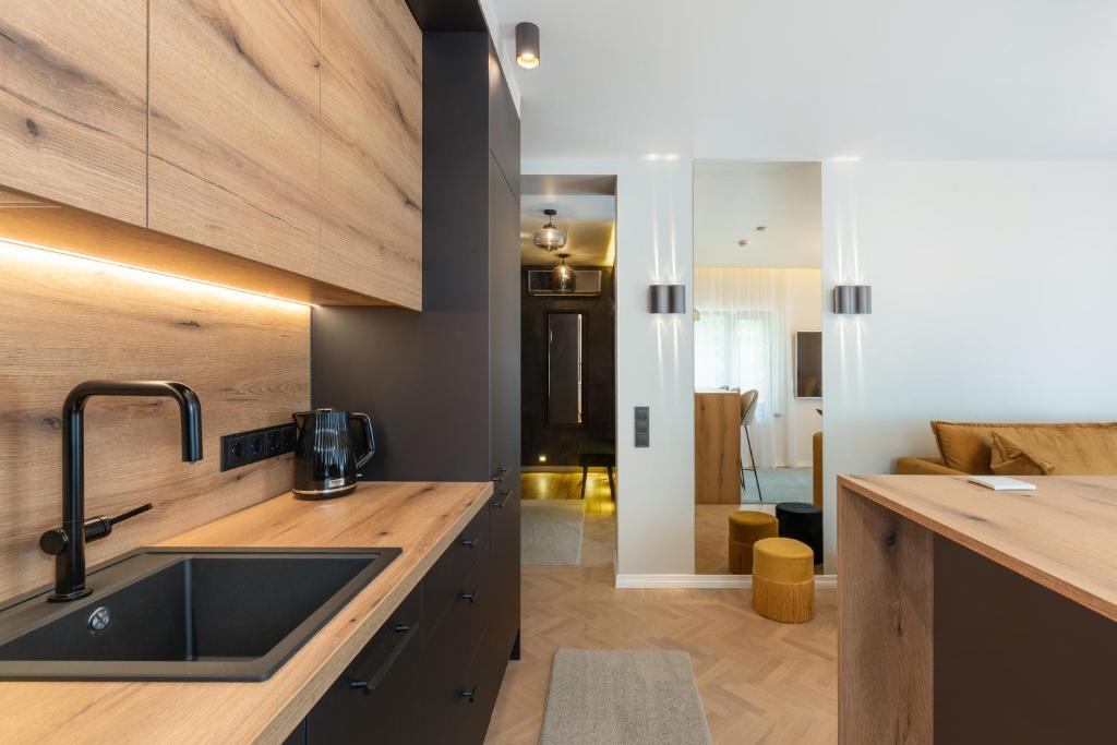 Põlva Maja apartments - contactless check-in - Верхняя семейная комната