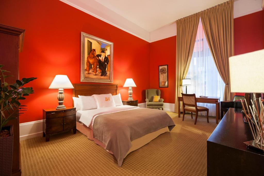 Postel nebo postele na pokoji v ubytování LHotel