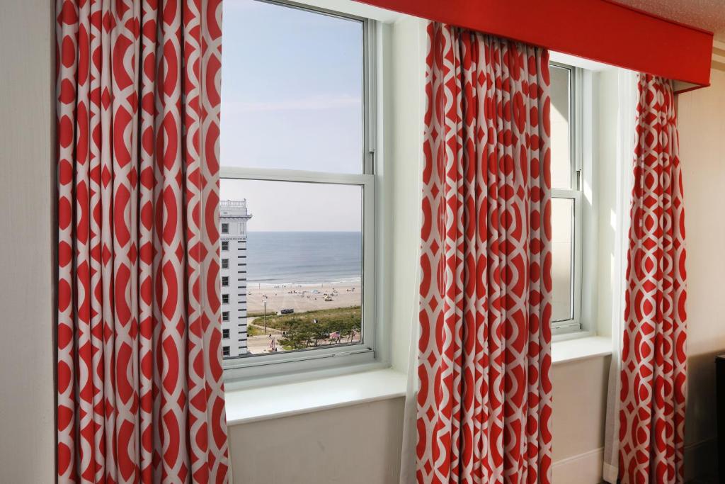 Resorts Casino Hotel Atlantic City - Ocean Tower Deluxe King Room
