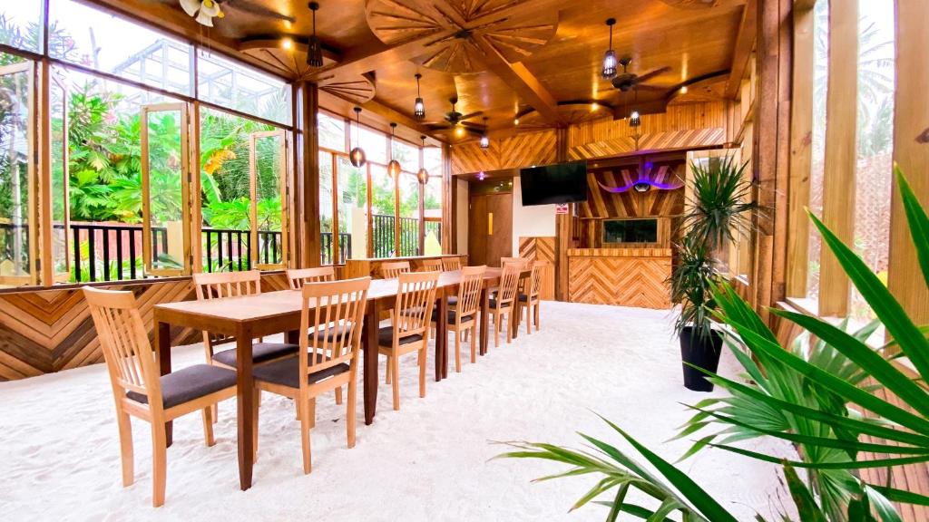 Restaurace v ubytování Manta Dhangethi