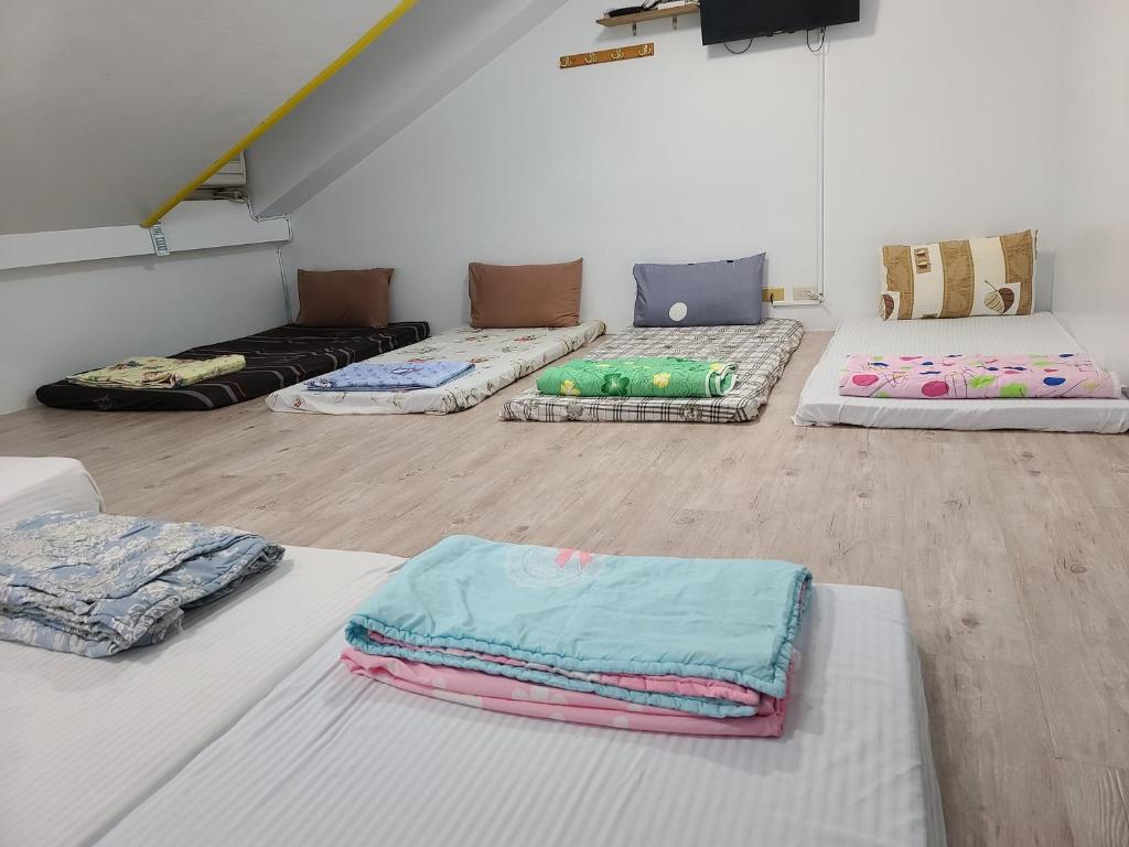 Postel nebo postele na pokoji v ubytování Fire B&B