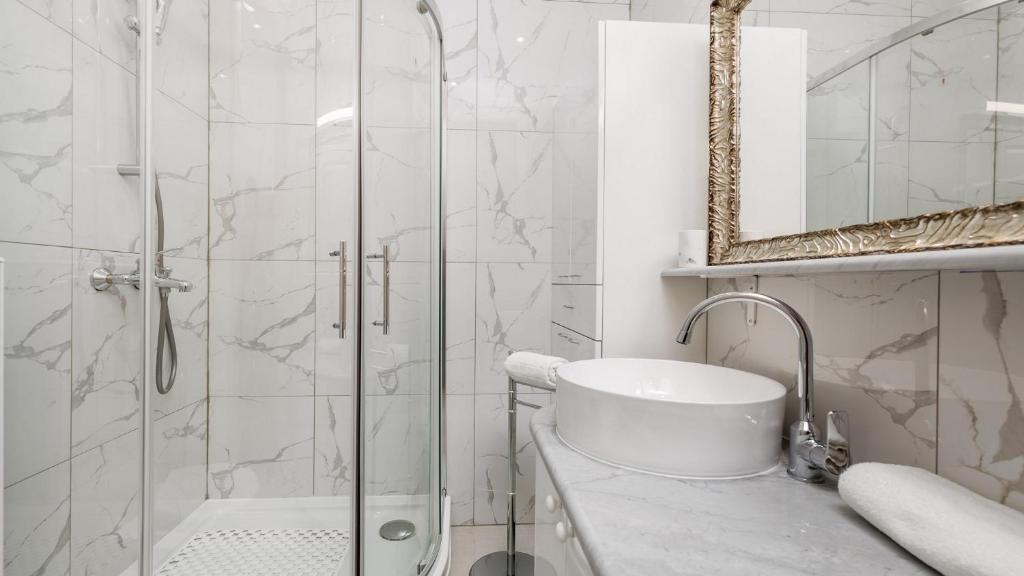 Apartments ART TEATRO - 10