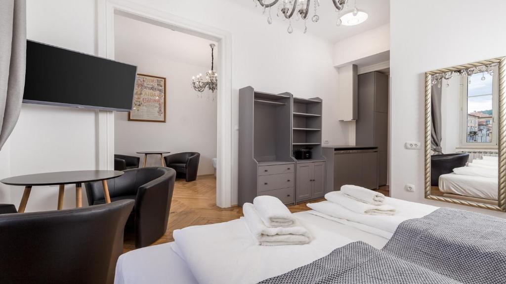 Apartments ART TEATRO - 4