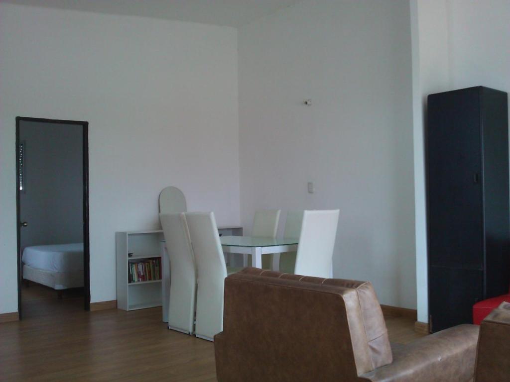 Montevideo Chic Hostel - Apartment