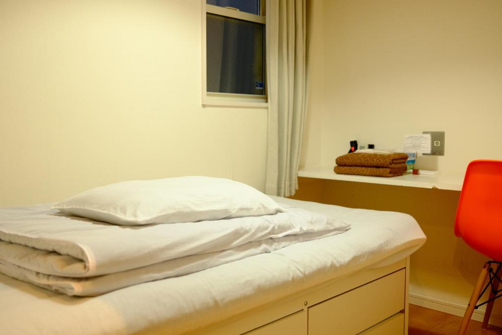 コージーイン 東京桜新町 - Standard Single Room With Shared Bathroom