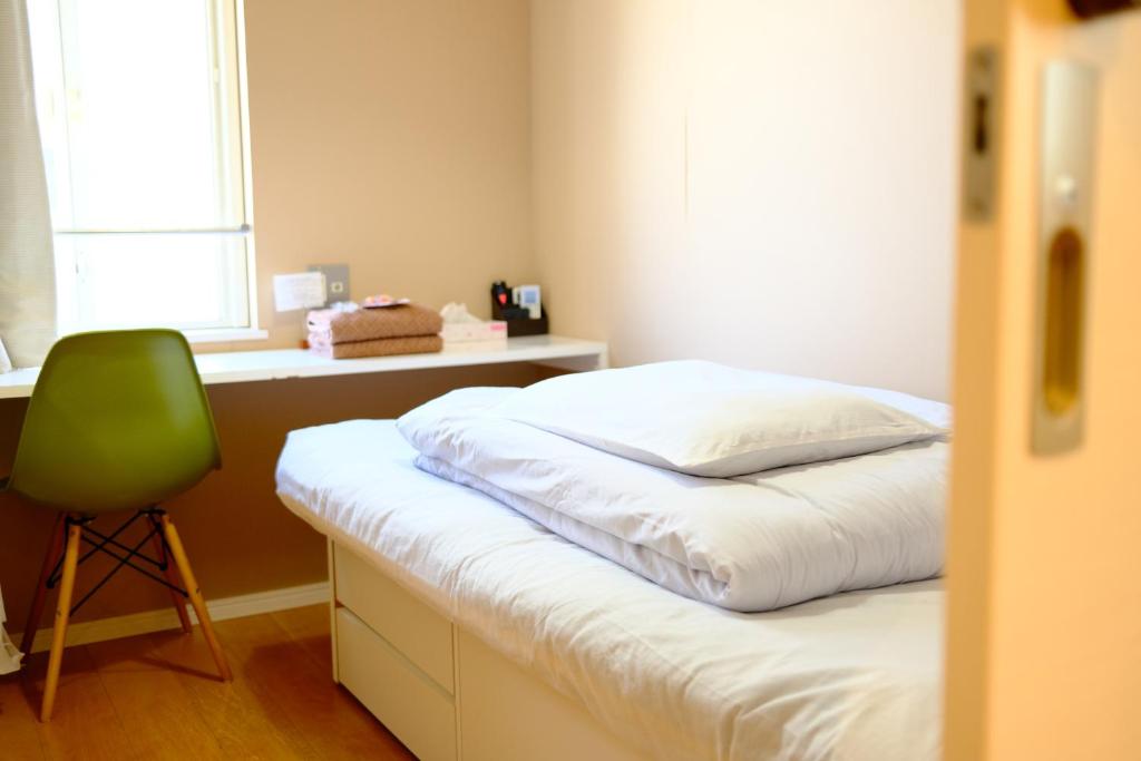 コージーイン 東京桜新町 - Standard Single Room With Shared Bathroom