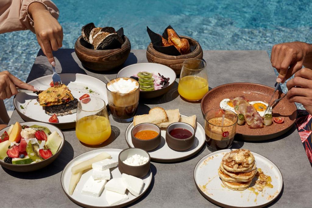 North Santorini - A Luxury Spa Hotel - 9