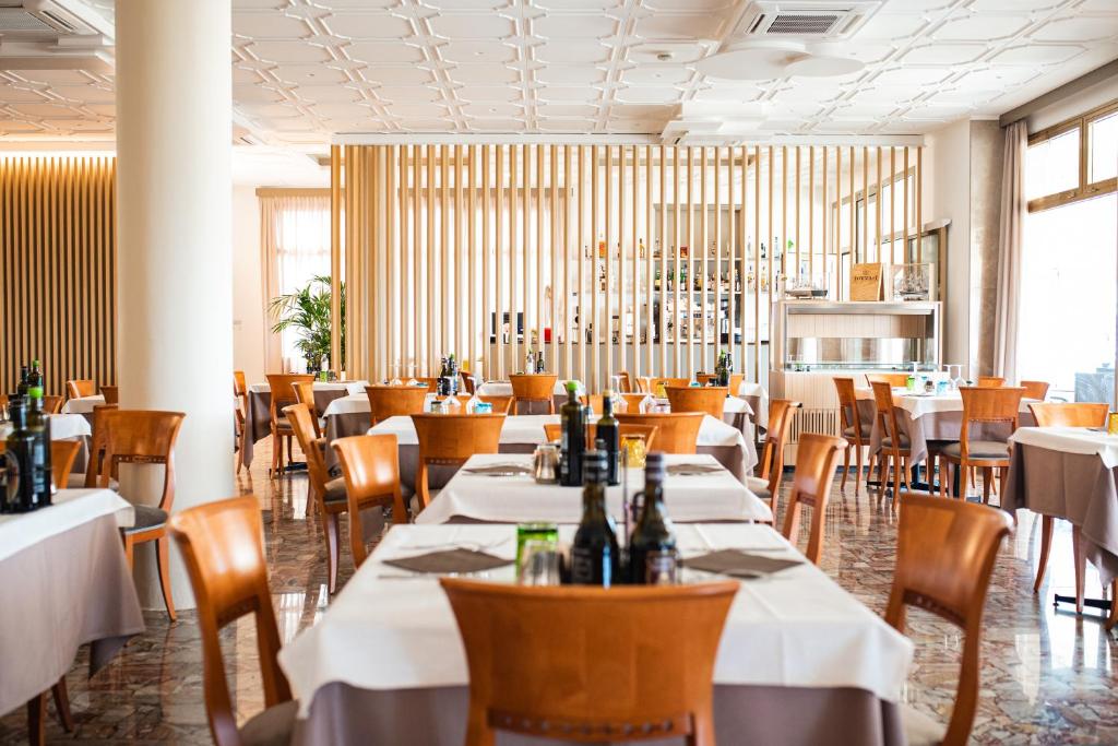 Restaurace v ubytování Hotel Souvenir
