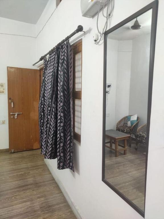 Kesher Paying Guest House - 带风扇的标准双人间