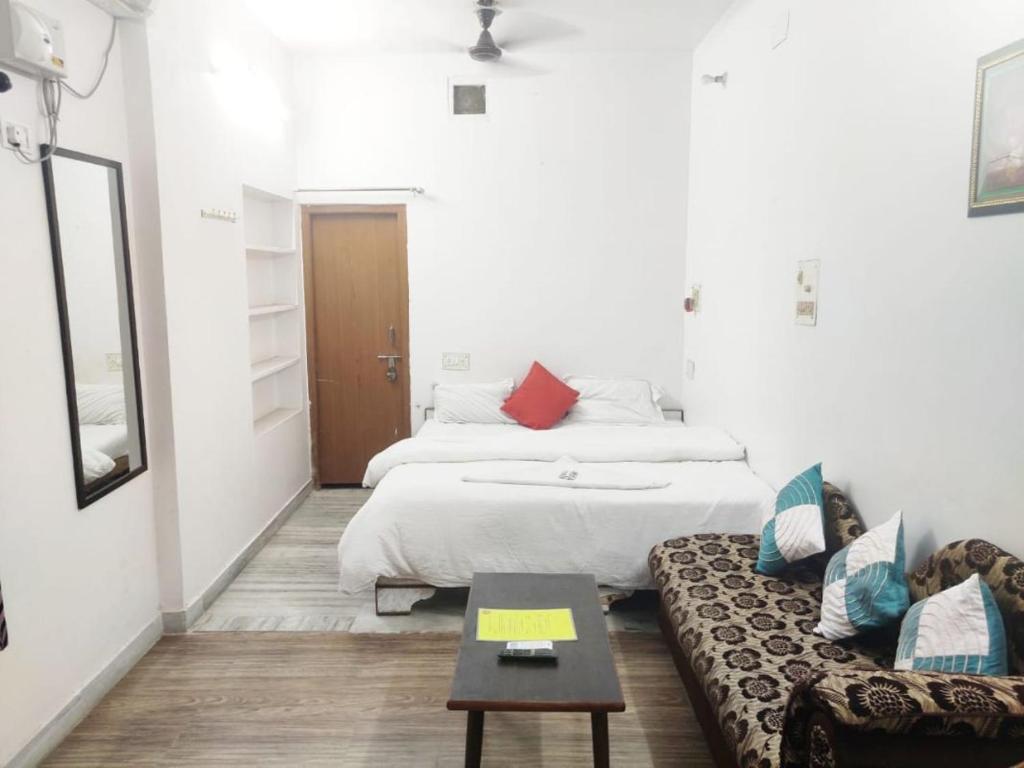 Gallery image of Kesher Paying Guest House in Varanasi