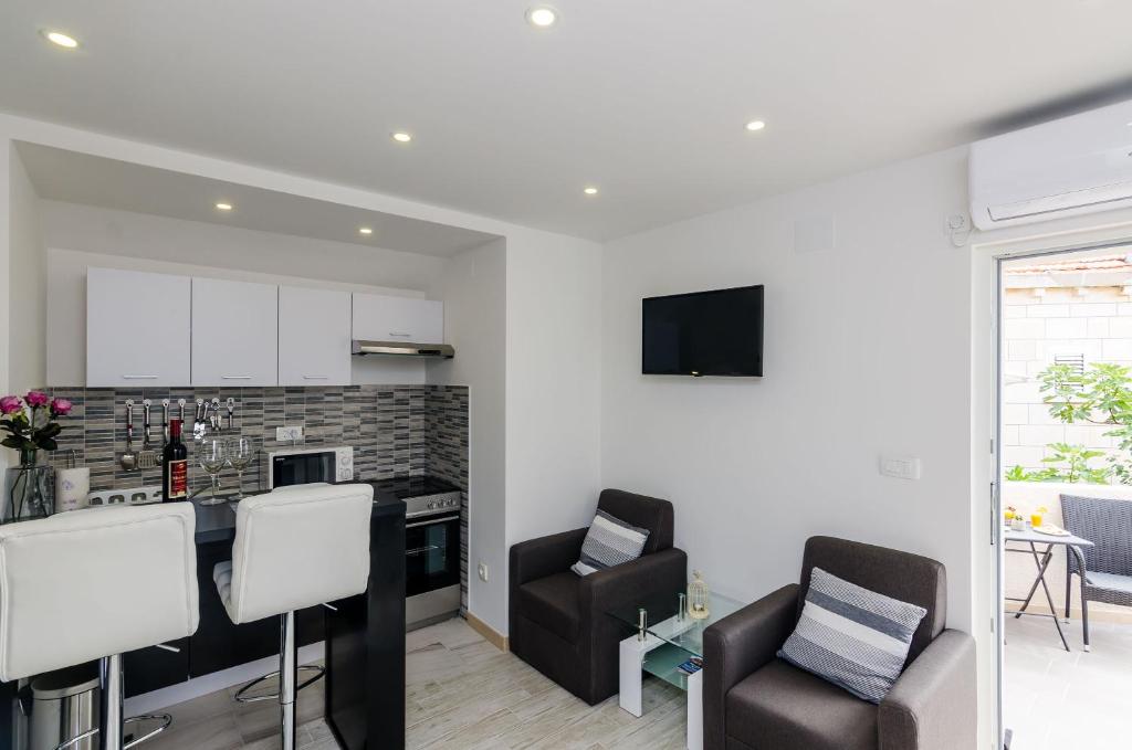 Apartments Monica - 3