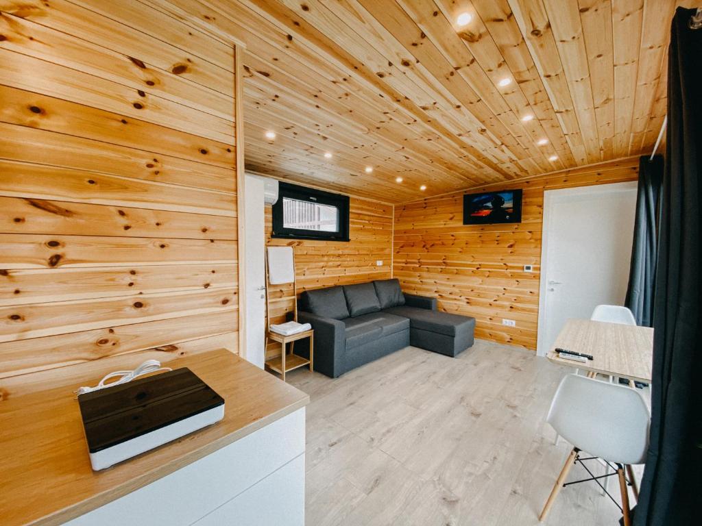 TV a/nebo společenská místnost v ubytování Pixel - Tiny Campus