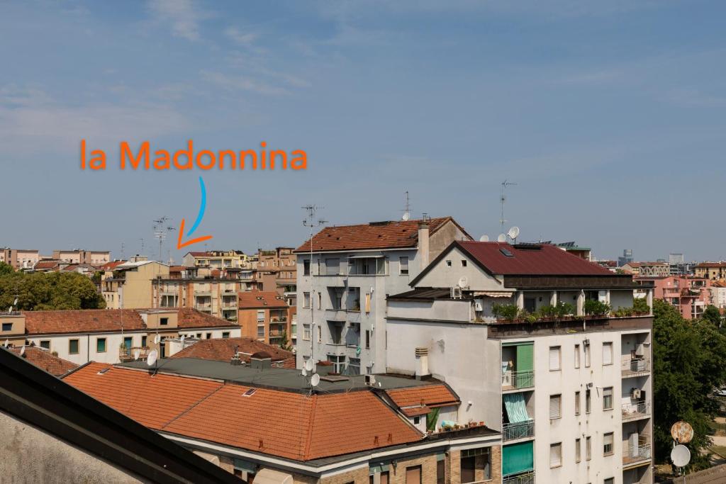 Výhľad na mesto Miláno alebo výhľad na mesto priamo z apartmánu