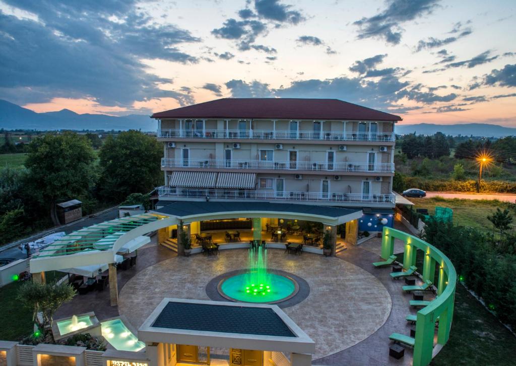 Bazén v ubytování Hotel Dias nebo v jeho okolí