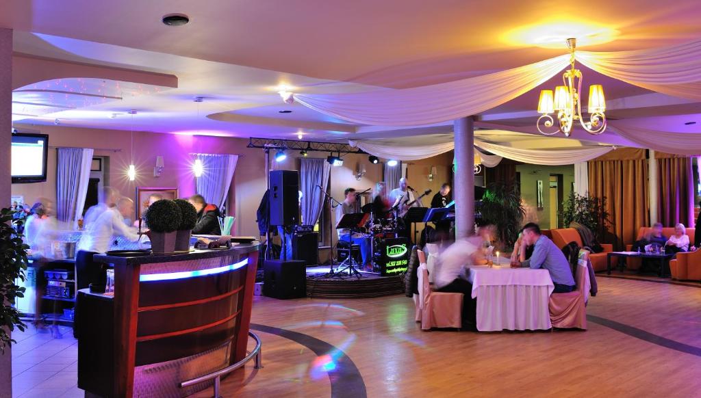 Hostia v ubytovaní Hotel Partner