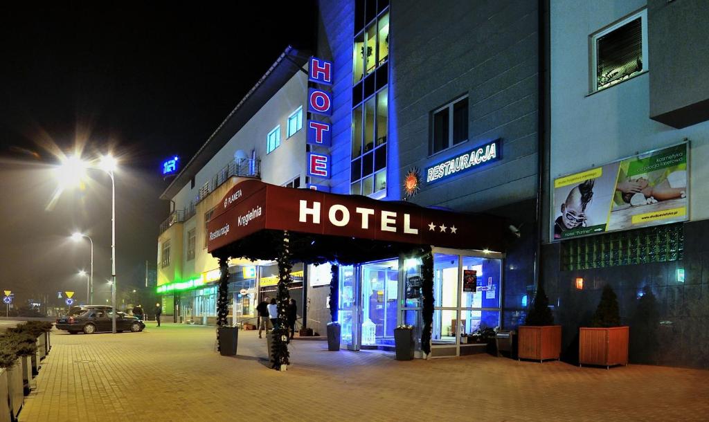 Budova, v ktorej sa hotel nachádza