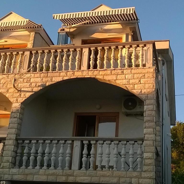 Manda